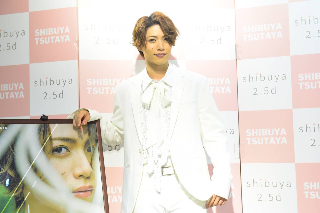 MANKAI STAGE『A3!』茅ヶ崎至役などで活躍中の俳優、立石俊樹さんの2nd写真集「Vidoro」発売イベントのオフィシャルレポートが到着しました。５